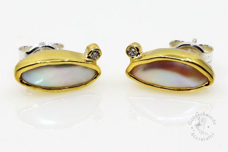 Ohrstecker mit Perle und Brillant