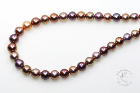 Halskette aus Süßwasserzuchtperlen