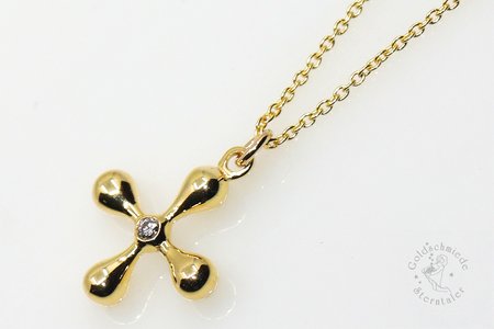 Halskette aus Gold mit Brillant