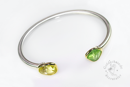 Armspange aus Silber mit Peridot