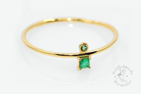 Ring aus Gold mit Smaragden