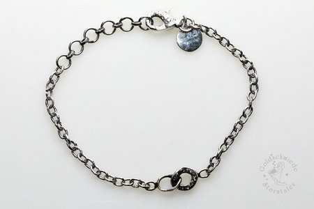 Silberarmband mit Diamanten