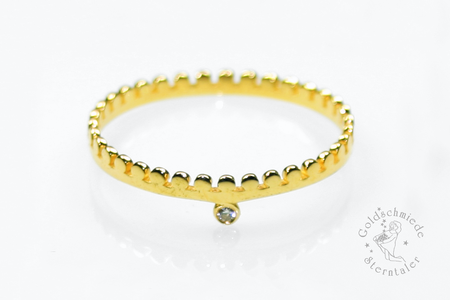 Ring aus Gold mit Brillant