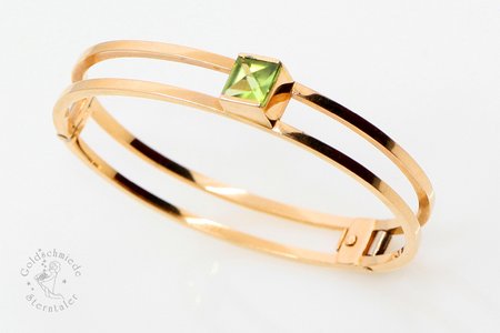 Armreif aus Rosé-Gold mit Peridot