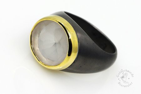 Ring aus 925 Silber und 750 Gold mit Quarz