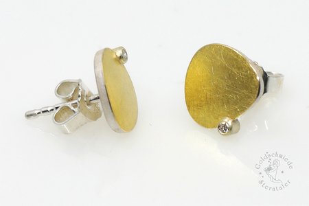 Ohrstecker aus Silber und Gold mit Brillanten