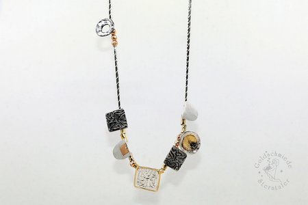 Halsschmuck aus Silber