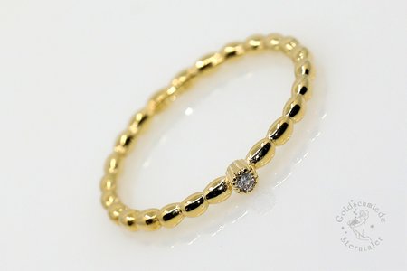 Ring aus Gold mit Brillant